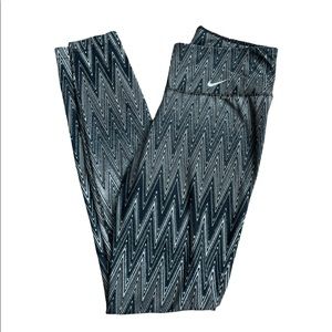 Nike athletic dri-fit chevron-patterned leggings for women (small)